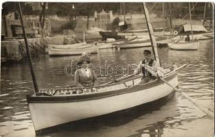 Abbazia, rowing boat, lady, Atelier Betty photo (kis szakadás / small tear)