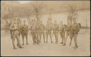 1914 Katonai csoportkép. Fotólap
