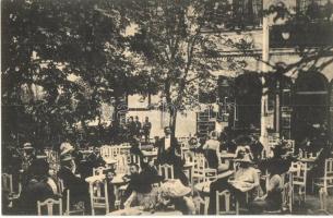 Nagyszeben, Hermannstadt, Sibiu; Konditorei Erlenpark / cukrászda a parkban, Czelnai felvétele / confectionery in the park (EK)