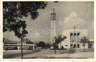 Budapest II. Pasarét, Szent Ferenc rendiek szent Antal temploma, autóbusz megálló (fl)