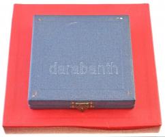 1959. "A Szakszervezeti üdültetés 10-ik évfordulójára 1949-1959" fém emlékérem eredeti tok...