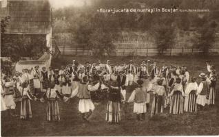 Hora jucata de nuntasi in Bautar / Tradicionális román népviselet és körtánc Baucárban / Traditional Romanian dance Hora in Bautar, folklore