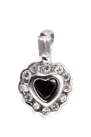 Ezüst(Ag) szív alakú függő fekete kővel, jelzett, 1,8x1,1 cm, bruttó: 1,2 g