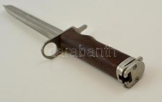 Háromélű modern bajonett, vászonhüvely, h: 34.5 cm