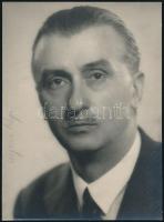 dr. Kiss Ferenc (1889-1966) anatómiaprofesszor sajtómegjelenés előtti fotója, Arlen fotó, hátodalon pecsételt, 24x18 cm