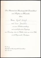 1986 Német Szövetségi Köztársaság elnökének, Richard von Weizsäcker (1920-2015) aláírása balettelőad...