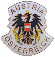 Ausztria DN Austria - Österreich az osztrák címert ábrázoló zománcozott, aranyozott jelvény SCHLÖGL-WIEN gyártói jelzéssel (30mm) T:1- Austria ND Austria - Österreich enamelled, gilt badge with the coat of arms of Austria and with SCHLÖGL-WIEN makers mark (30mm) C:AU