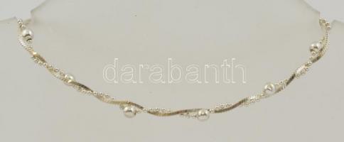 Ezüst(Ag) gyöngymintás karkötő, jelzett, h: 19 cm, nettó: 3,9 g