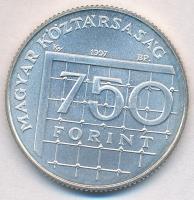 1997. 750Ft Ag "Labdarúgó Világbajnokság" tokban T:BU
Adamo EM148