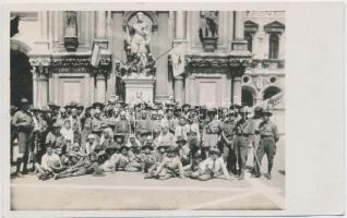 ~1930 Magyar és arab cserkészek csoportképe cserkésztalálkozón / Hungarian and arabian scouts group photo at a scout meeting, photo (EK)