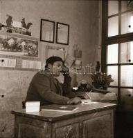 cca 1949 Kecskemét, Stein Lajos villanyszerelő műhelye, Medgyesi László kecskeméti fotóművész 13 db ...