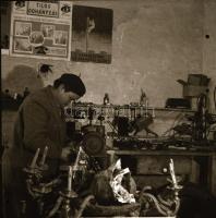 cca 1949 Kecskemét, Stein Lajos villanyszerelő műhelye, Medgyesi László kecskeméti fotóművész 13 db ...