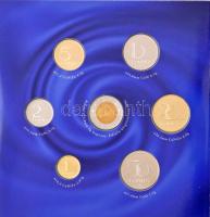 2004. 1Ft-100Ft (7xklf) forgalmi sor dísztokban, valamint 2004. 50Ft Cu-Ni "Magyarország az Eur...