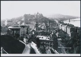 cca 1929 Budapest, a Gellért-hegy lábánál, a Tabán alatt állt egykori épületek, vintage negatív mai nagyítása, 25x18 cm