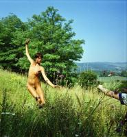 cca 1978 Szép lányok szép felvételei, 13 db szolidan erotikus vintage negatív, 6x6 cm