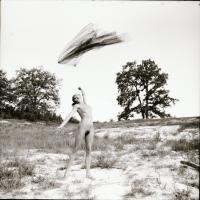 cca 1978 Szép lányok szép felvételei, 13 db szolidan erotikus vintage negatív, 6x6 cm