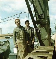 cca 1954 Budapest, a Csepeli Szabadkikötőben készített 10 db vintage negatív, Kotnyek Antal (1921-19...