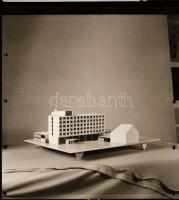 cca 1968 Kecskeméti utcák, házak, látképek, 13 db vintage negatív Medgyesi László hagyatékából, 6x6 cm