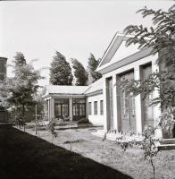 cca 1968 Kecskeméti utcák, házak, látképek, 13 db vintage negatív Medgyesi László hagyatékából, 6x6 ...