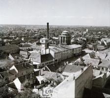 cca 1968 Kecskeméti utcák, házak, látképek, 13 db vintage negatív Medgyesi László hagyatékából, 6x6 ...