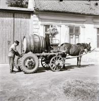 cca 1968 Kecskeméti utcák, házak, látképek, 13 db vintage negatív Medgyesi László hagyatékából, 6x6 ...