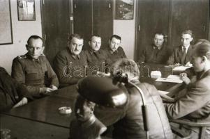 1950 április 7. Képriport a MÁVAUT-nál, Rózsa György (?-?) fotóriporter hagyatékában őrzött, szabado...