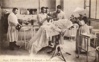 Lyon Spital Foto AK