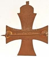 1915. "Ifjúság a Hazáért 1914-1915" zománcozott Cu jelvény, hátoldalán "Hadsegélyező ...