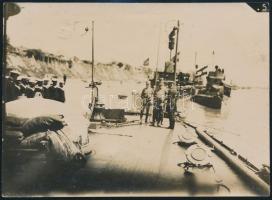 1918 a Dunai flottilla monitorai feltehetően Odesszánál. Sorakozó a fedélzeten. Eredeti fotó, jó állapotban. / 1917 Monitors of the Danube fleet at Odessa 17x12 cm