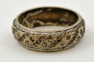 Ezüst(Ag) női gyűrű markazit kövekkel(hiányos), jelzett, méret: 51, nettó: 4,5 g / Silver ring 4,5 g