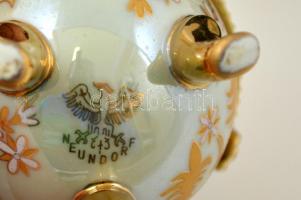 Neundorf porcelán tojás, 2 db, matricás, hibátlan, jelzett, m: 9,5 cm