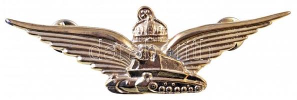 1939-1945. Magyar páncélgépágyús alakulat jelvény, aranyozott fém, modern replika kitűző (30x95mm) T:1-