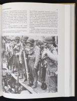 Terry White: A világ elit katonái. Fordította Porkoláb Imre. Bp., é.n., Zrínyi. Kiadói kartonált pap...