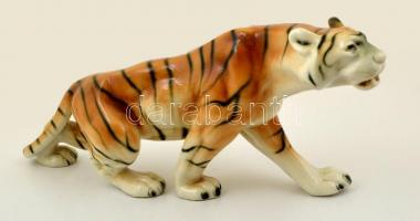Royal Dux tigris, kézzel festett, jelzés nélkül, apró máz hibával, h:33 cm, m:16,5 cm / Royal Dux tiger, small damage