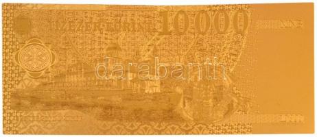~2014. 10.000Ft aranyozott bankjegy replika, aranyozott, elefánt mintás tartóban T:UNC