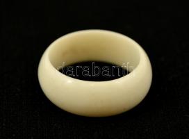 Díszes csont karkötő, d: 6 cm + csont gyűrű, méret: 58