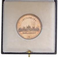 Bozó Gyula (1913-2004) DN "Magyar Köztársaság Elnökétől" peremén jelzett Ag emlékérem dísz...