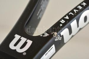 Wilson teniszütő, kis lepattanással, h: 68 cm