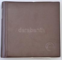 Barna műbör "MÜNZ-ALBUM" benne 138db vegyes magyar és külföldi fémpénz 10 berakólapon, has...