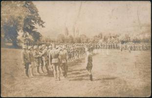 cca 1914-1918 Arad, kitüntetési ceremónia a 105. gyalogezrednél, postán megküldve, 9×14 cm