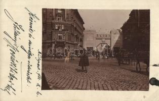 1908 Budapest VI. Andrássy út, díszkapu, Chimmelpfeng W. tudakozója, takarékpénztár, Fonciere biztosító intézet, photo (EK)