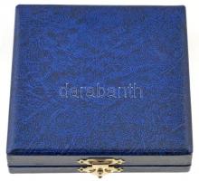 Papp László (1947-) 1988. "Első királyunk Szent István halálának 950. évfordulóján a Szent Jobb...