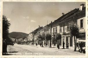 Székelyudvarhely, Odorheiu Secuiesc; Kossuth Lajos utca, Ordelt János üzlete, gyógyszertár, automobil / street, shop, pharmacy, automobile (EK)