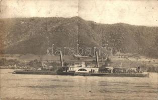 1929 Orsova, Dániel vontató és szállító gőzhajó / towing and carrying steamship, A. Renyé Photo (fa)