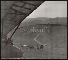 cca 1950 Vitorlázó repülők a Hármashatárhegyi reptéren 26x22 cm