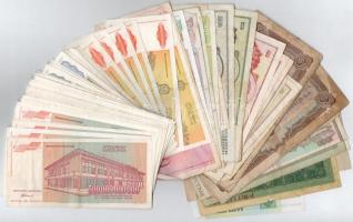 Vegyes: 110db-os papírpénz tétel, nagyrészt jugoszláv valamint orosz, német, bolgár, cseh, román és ...