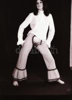 cca 1970 Aktfotók a műteremben, 30 db vintage negatív, 24x36 mm