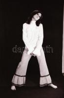 cca 1970 Aktfotók a műteremben, 30 db vintage negatív, 24x36 mm