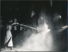 cca 1967 Csordás Gábor: Az acél születése, feliratozott vintage fotóművészeti alkotás, 18x24 cm