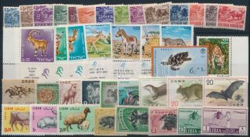 1950-1960's Animals 39 diff stamps, Állat motívum 39 klf bélyeg az 1950-1960-as évekből, közte néhány korábbi falcos